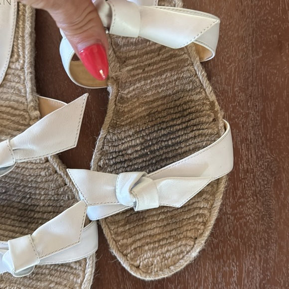 Alexandre Birman | Clarita braided flat sandal | Size 37.5 / US 7 | white - Picture 3 of 4